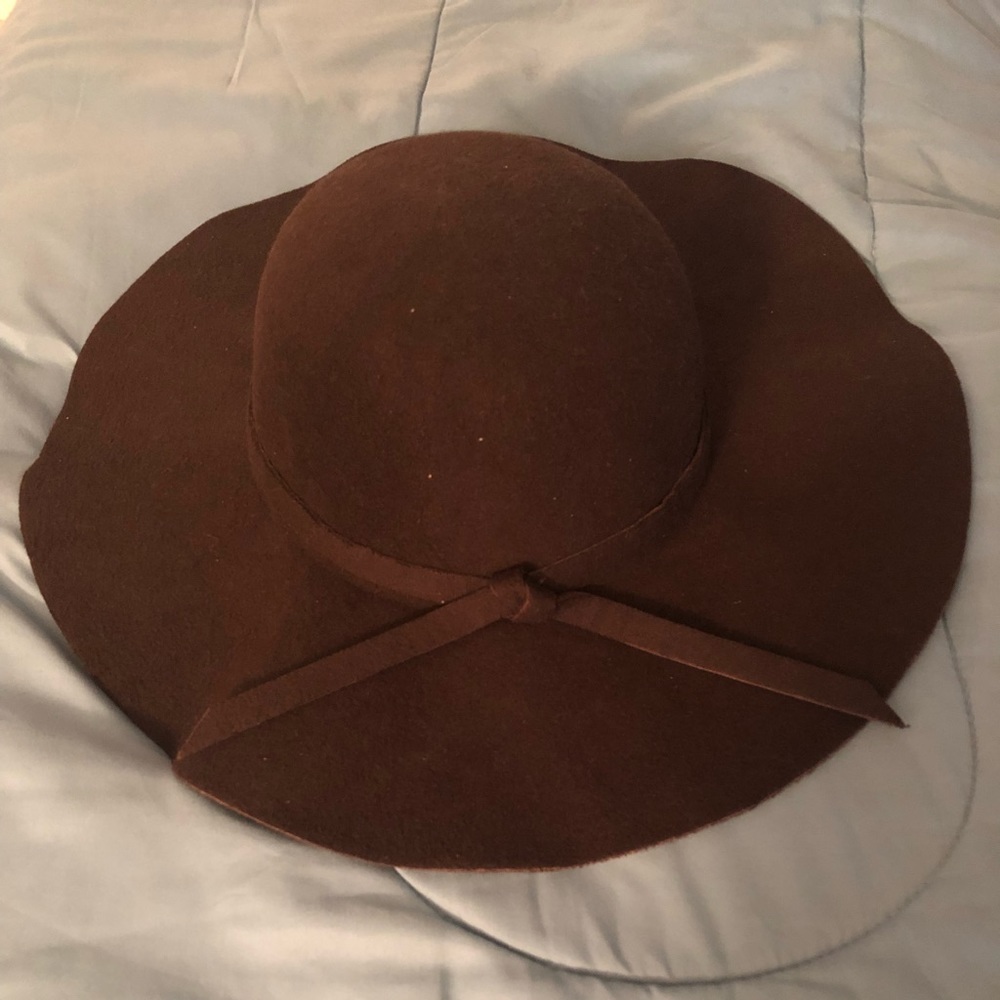 Women’s beach hat